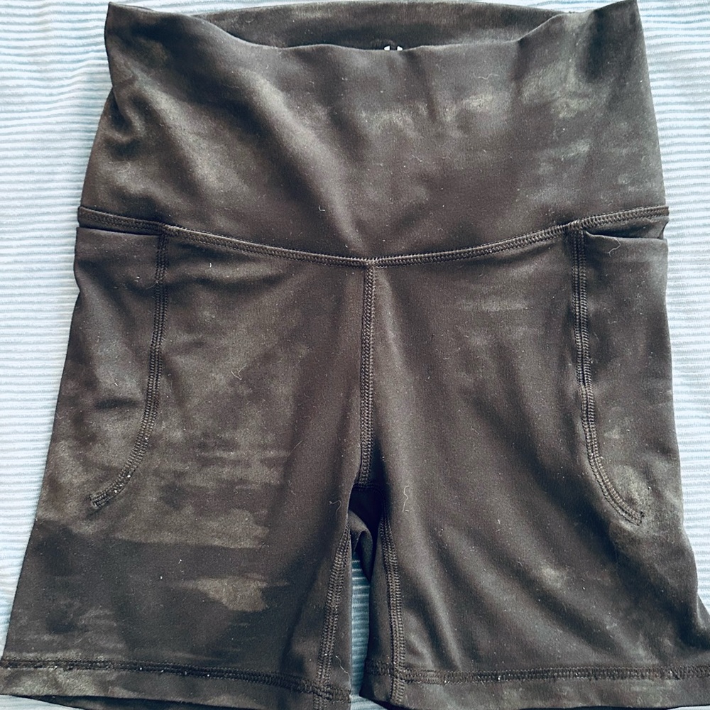 Women’s UA Meridian 5” Black Fade Bike Shorts with Pockets